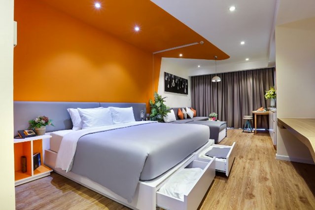 GRAND DELUXE CLUB ROOM  MOUNTAIN VIEW 